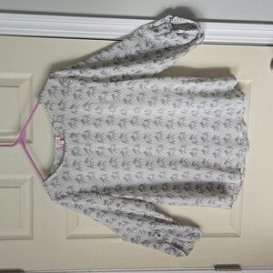 Elephant shirt, Pixley brand, size Medium, white/grey